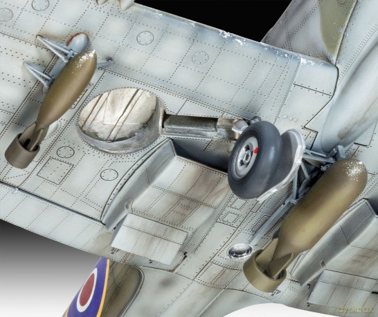 REVELL - Model Set Supermarine Spitfire Mk.IXc 1:32