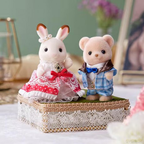 Sylvanian Families - Anniversary Friends Set Freya and Theo