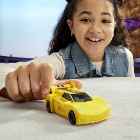 Transformers Earthspark - Smash to Change (Bumblebee Figure)