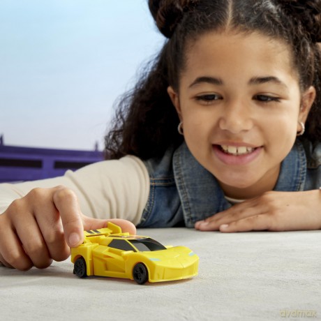 Transformers Earthspark - Smash to Change (Bumblebee Figure)