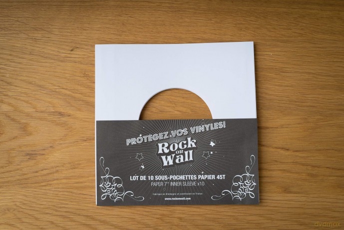 10 X Lp 7 Inch Paper Inner Sleeve Standard Incl Center Hole - White - Rock On Wall [CD]