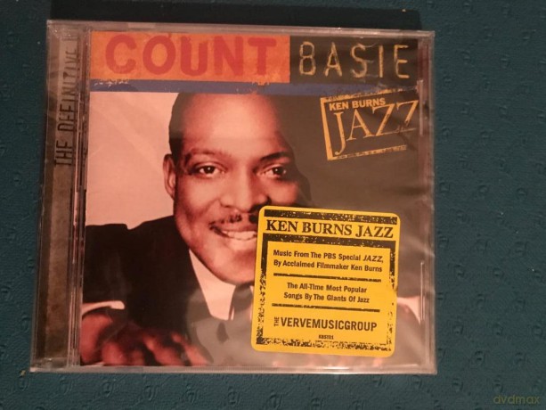 Count Basie: Ken Burns Jazz Collection: The Definitive Count Basie [CD]