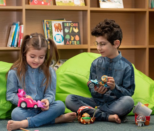 44 Gatti - Veicolo Con Personaggio 8 Cm (Assortimento)