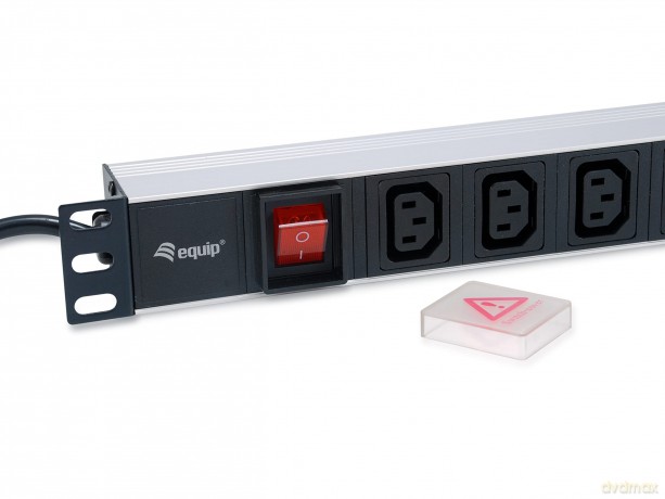 8-Outlet C13 Power Distribution