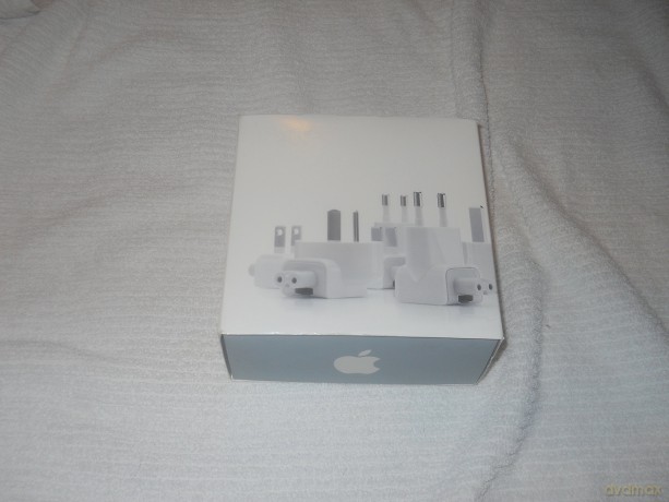 Apple World Travel Adapter Kit