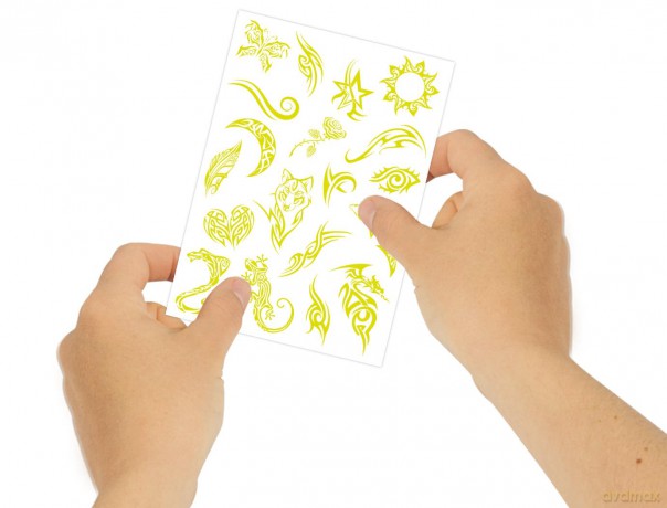 Clementoni: Trucchi Crazy Chic - Glow In The Dark Tattoo