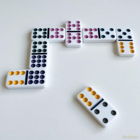 Goliath Games: 6 Dominos