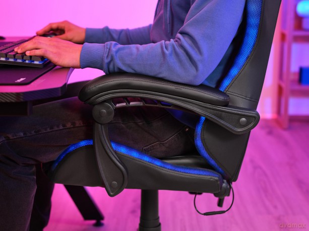 Gxt704 Roniq Rgb Gaming Chair