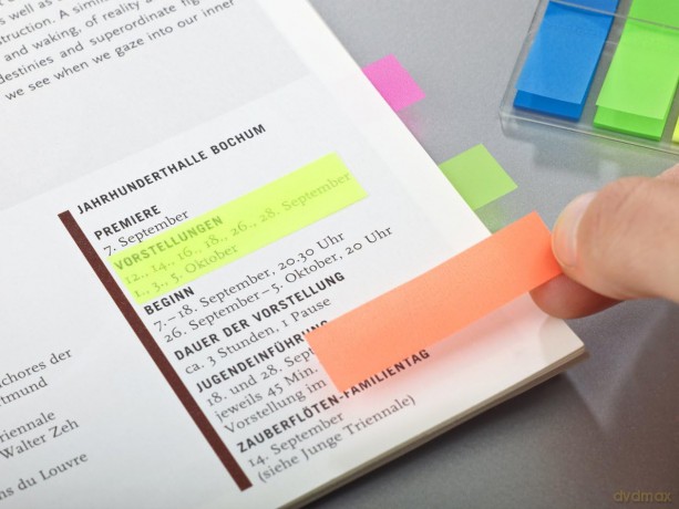 Index Small In Clear Dispenser