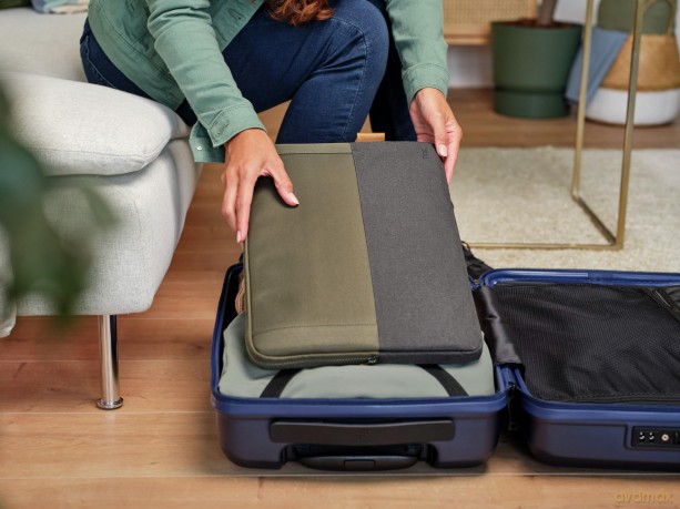 Lisboa 16" Laptop Sleeve - Green
