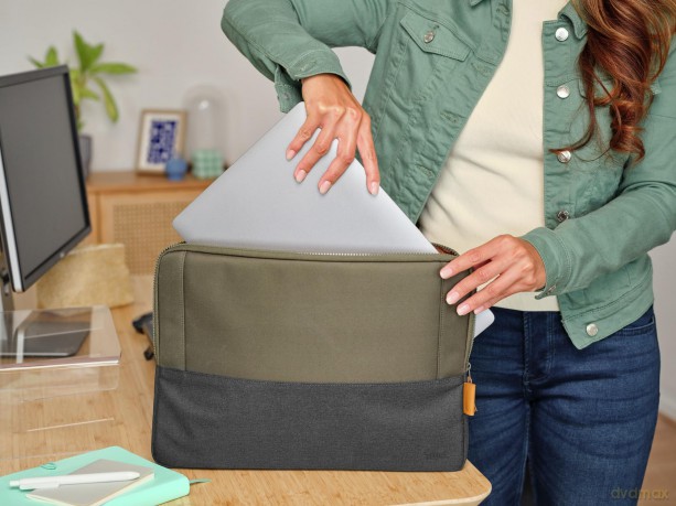 Lisboa 16" Laptop Sleeve - Green
