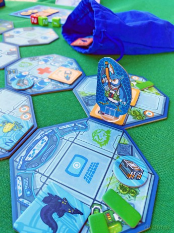 Little Rocket Games: Tethys Space Dungeon