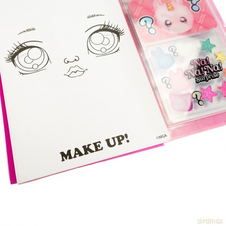 Na Na Na: Book Make Up + Surprise