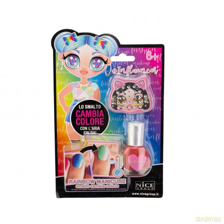 Nice: Influencer Nail Polishes Change Color