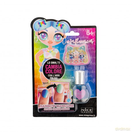 Nice: Influencer Nail Polishes Change Color