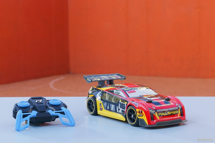 Nikko Toys: Auto Radiocomandata Da Corsa 1:16 - Nfr #16