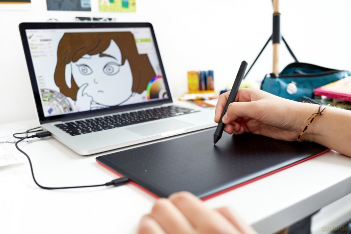One By Wacom Medium