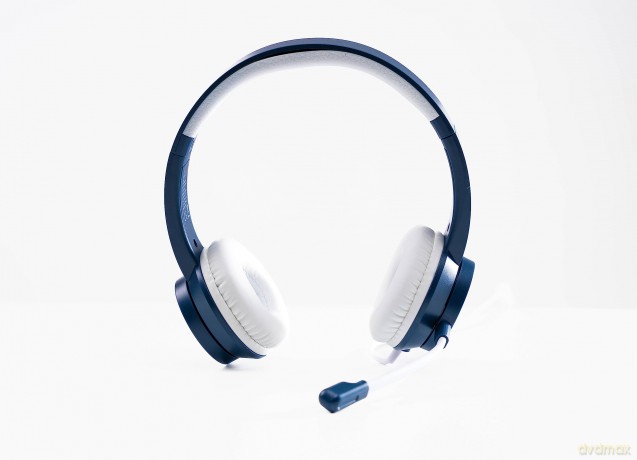 Pantone - Wired Headphones