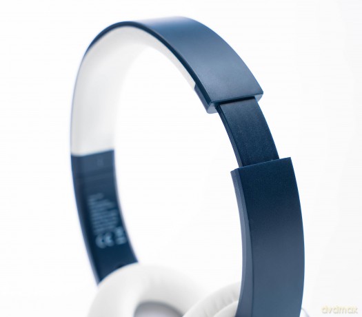 Pantone - Wired Headphones