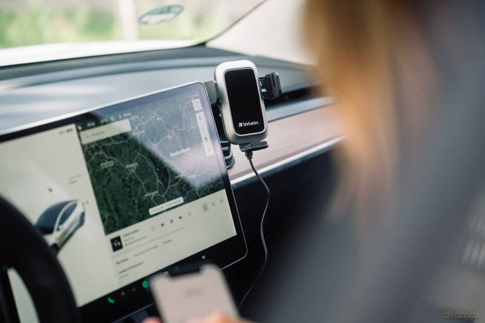 Pro Qi Fast Wireless Car Charger