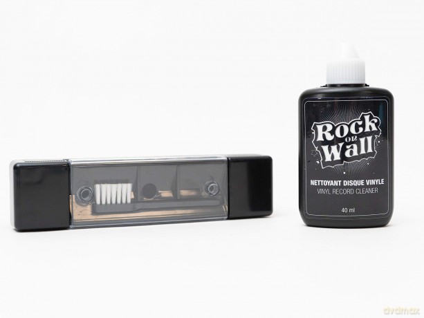 Record Cleaning Kit Incl Velvet Brush And Vinyl Record Cleaner 40ml - Rock On Wall