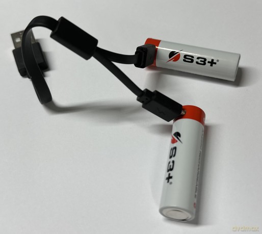 Renergy+ Aaa 900mwh-2pz
