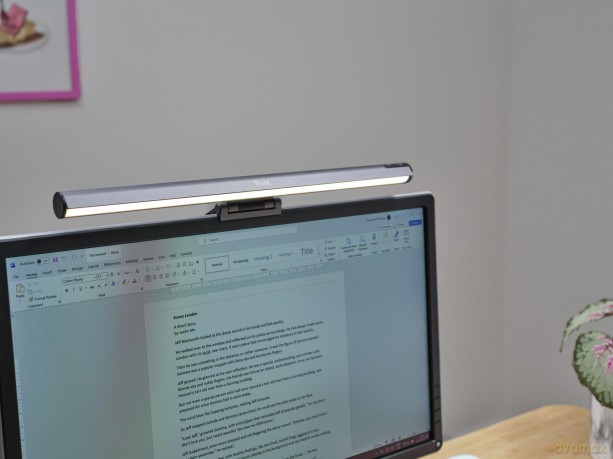 Shyne Monitor Light Bar