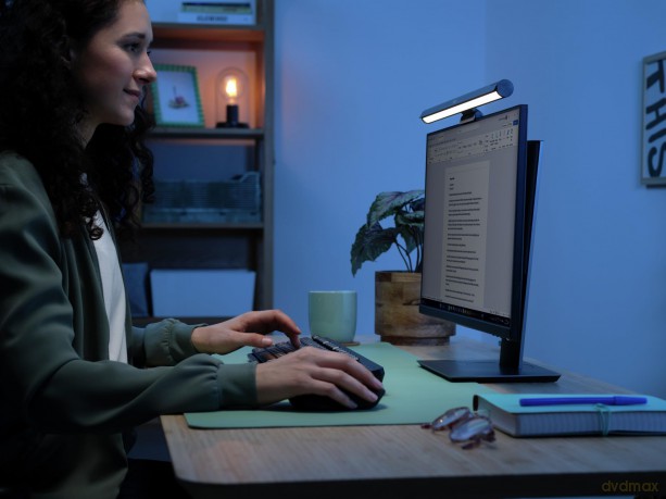 Shyne Monitor Light Bar