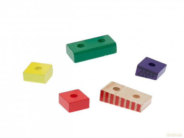 Teorema 40424 - Treno Colorato Con Formine, Legno