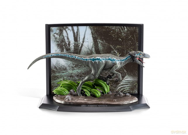 Toyllectible Jurassic Park Blue
