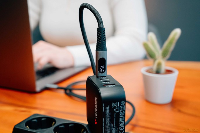 Usb-C To Usbc 100w 240cm Display