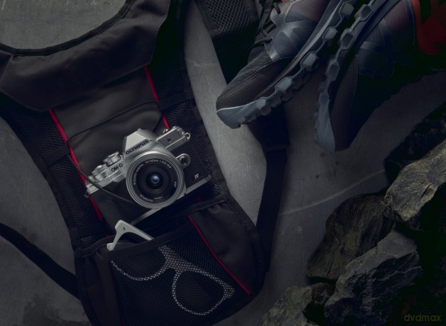 Aparat OM-D E-M10 Mark IV + 14-150mm silver