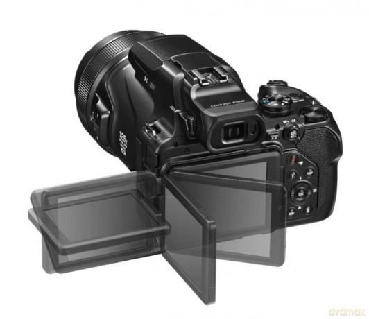 Aparat P1100 czarny