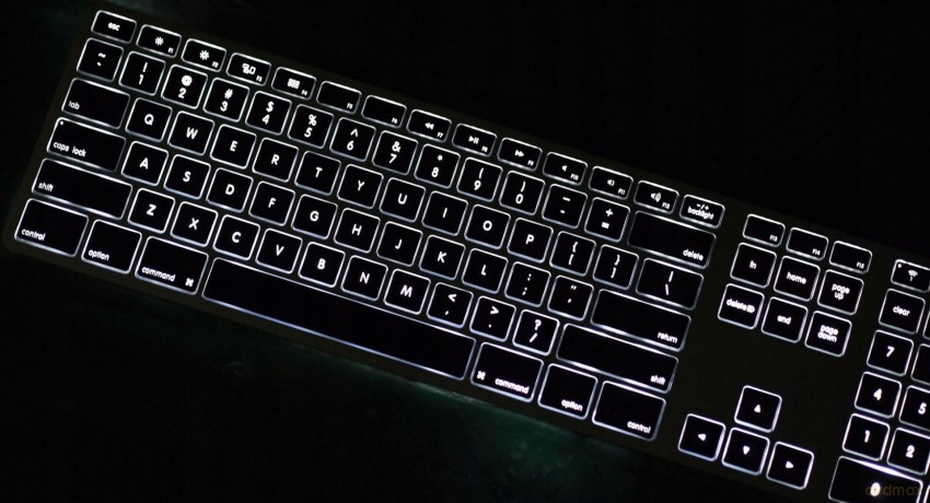 Klawiatura aluminiowa Mac bluetooth podświetlana szara