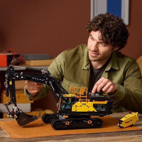 LEGO Technic 42215 Koparka Volvo EC500 Hybrid