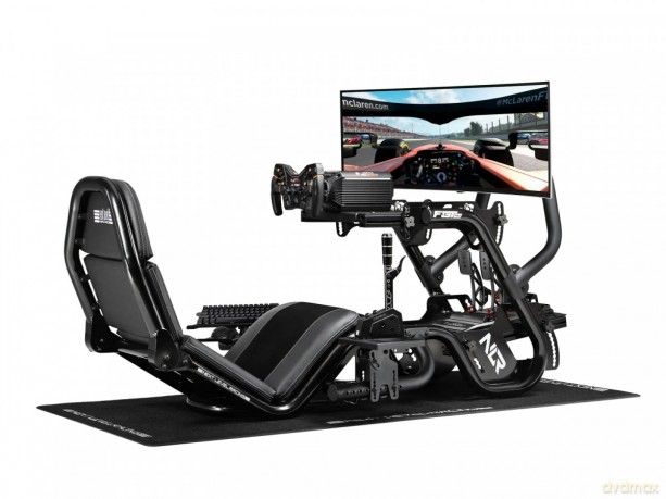Kokpit symulatora wyścigowego F-GT Pro Formula and GT Black