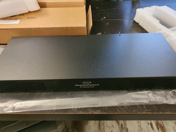 Konsola 1x1x8 G4 KVM IP Console Switch Q1P54A