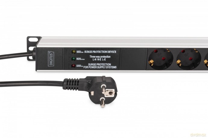 Listwa zasilająca PDU Rack (620mm) z zabezpieczeniem przeciwprzepięciowym + filtr EMI/RFI, 9 gniazd Schuko CEE 7/3 (45°), kabel 2m wtyk Unischuko CEE