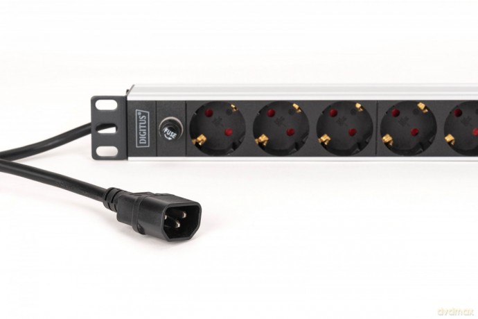 Listwa zasilająca PDU Rack 19" z bezpiecznikiem przeciążeniowym, 9 gniazd Schuko CEE 7/3 (45°), kabel 2m wtyk IEC C14, 10A, aluminiowa