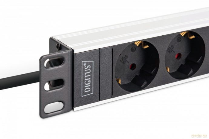 Listwa zasilająca PDU Rack 19", 9 gniazd Schuko CEE 7/3 (45°), kabel 2m wtyk IEC C20, 16A, aluminiowa