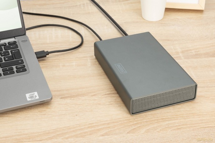 Obudowa zewnętrzna USB 3.0 na dysk SSD/HDD 3.5" SATA III max. 16 TB z zasilaczem, aluminiowa