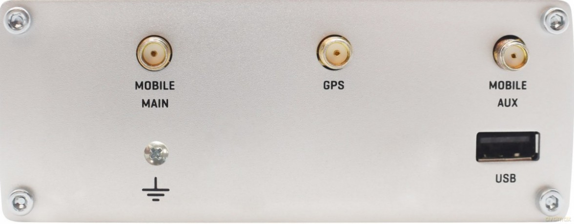 router LTE RUTX09 (Cat 6), 4xGbE, GNSS, Ethernet