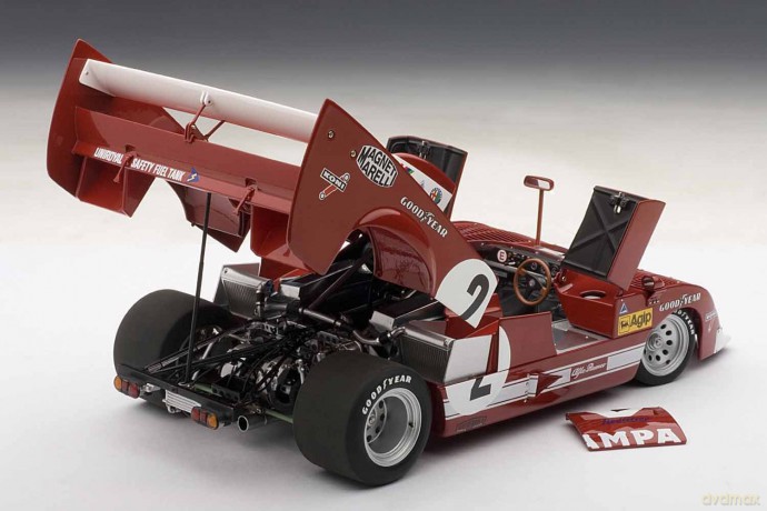 AUTOART Alfa Romeo 33 TT 12 #2 Pescarolo [ZABAWKA]