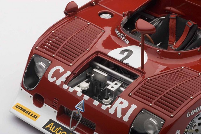AUTOART Alfa Romeo 33 TT 12 #2 Pescarolo [ZABAWKA]
