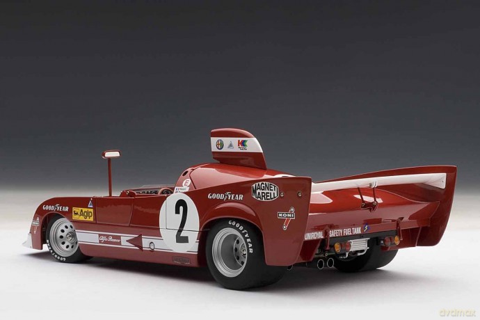 AUTOART Alfa Romeo 33 TT 12 #2 Pescarolo [ZABAWKA]