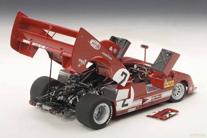 AUTOART Alfa Romeo 33 TT 12 #2 Merzario [ZABAWKA]