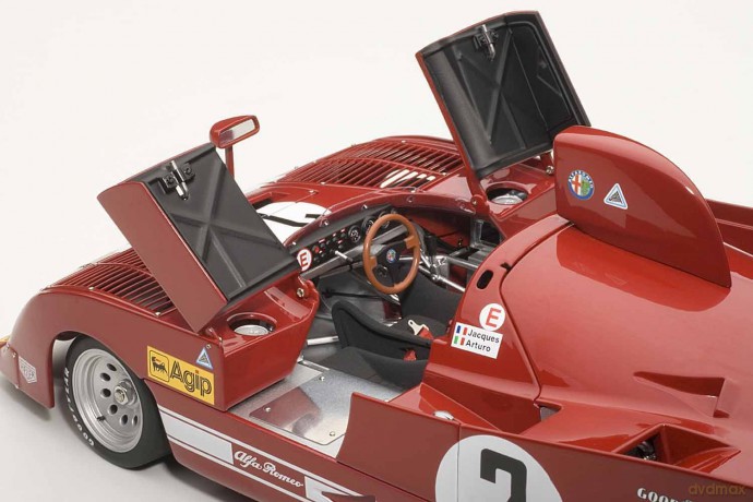 AUTOART Alfa Romeo 33 TT 12 #2 Merzario [ZABAWKA]