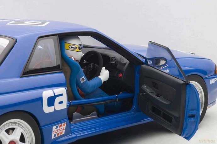 AUTOART Nissan Skyline GTR (R32) [ZABAWKA]