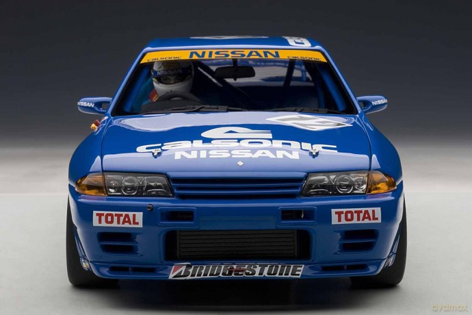 AUTOART Nissan Skyline GTR (R32) [ZABAWKA]