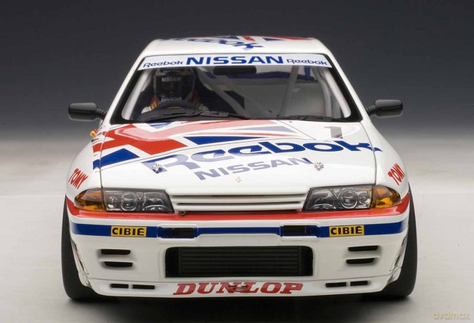 AUTOART Nissan Skyline GTR (R32) [ZABAWKA]